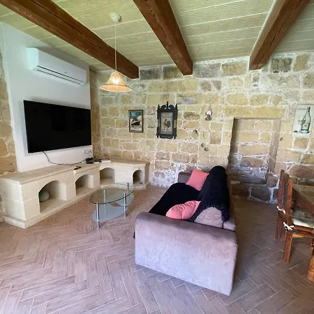 Tac-cikkarell Farmhouse Willa Xewkija